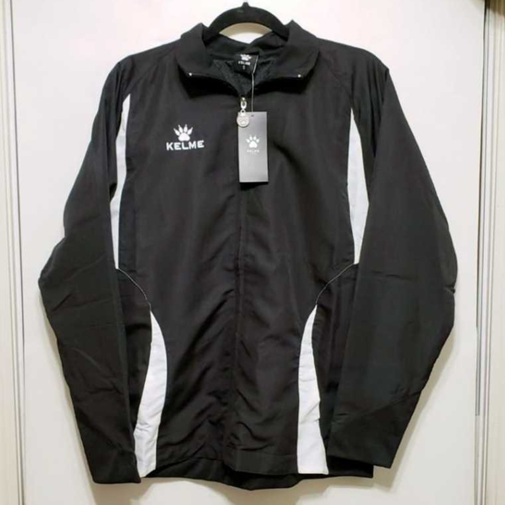 Kelme Black Lightweight Men's Jacket